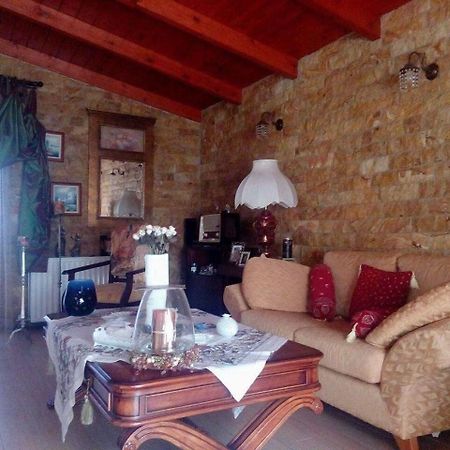 Spiti Me Thea Guest House Filiatra Bilik gambar
